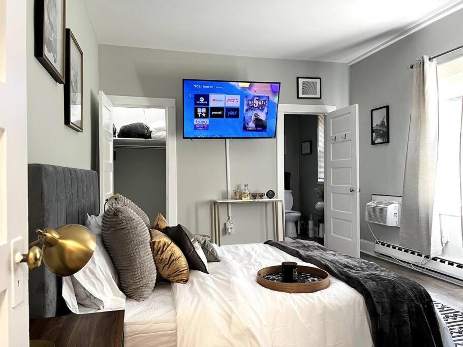 شقة Stylish 1Br Unit W/Free Parking-Walk To Metro واشنطن المظهر الخارجي الصورة